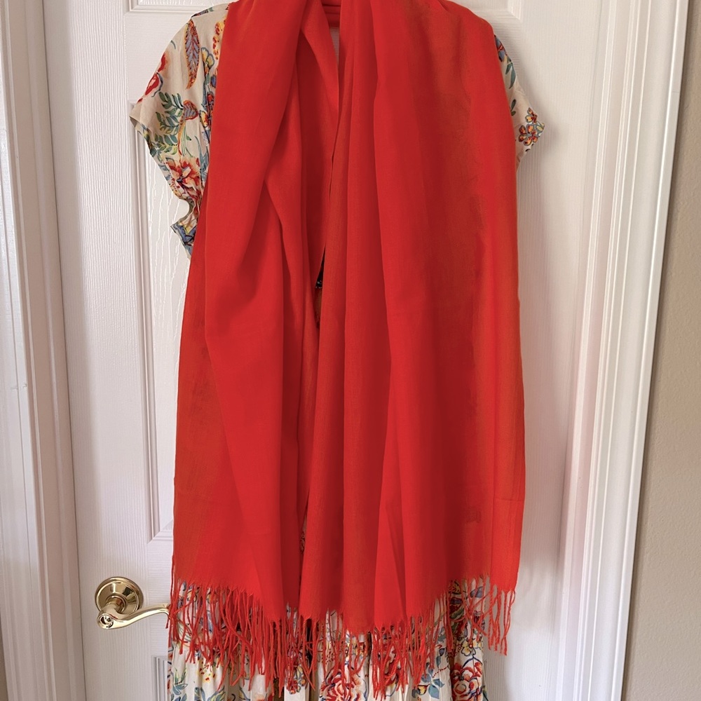 Pashmina-like wrap/scarf